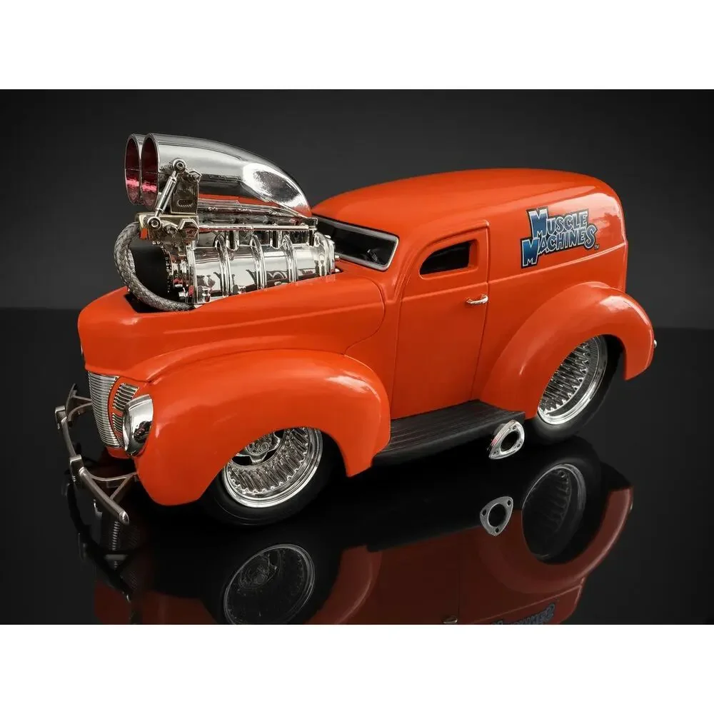 Muscle Machines 1940 Ford Sedan Delivery Orange 1:18 Diecast Blown Custom Pan